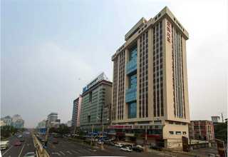 耐磨防腐塑胶跑道多少钱